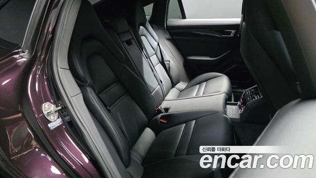 Porsche Panamera 2021 — photo 17