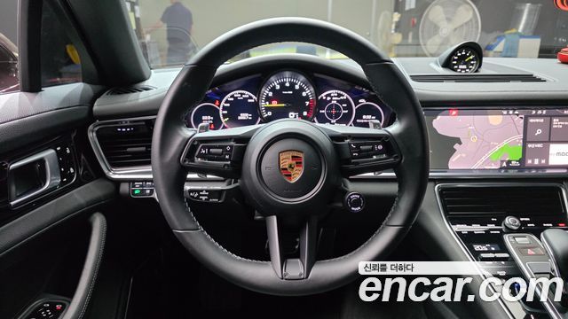 Porsche Panamera 2021 — photo 19