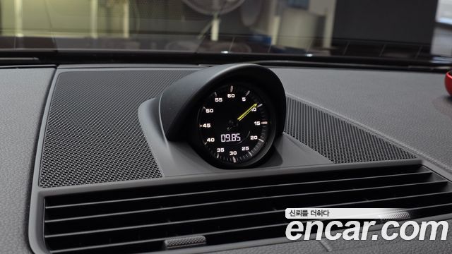 Porsche Panamera 2021 — photo 26