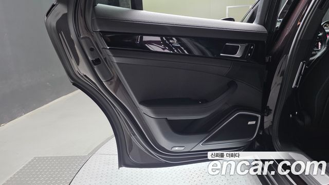 Porsche Panamera 2021 — photo 15