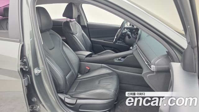 Hyundai AVANTE 2024 — photo 11
