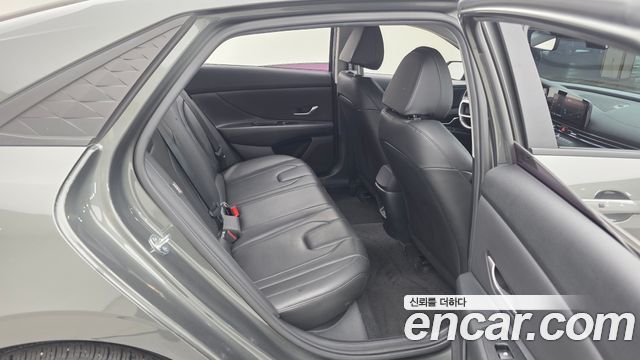 Hyundai AVANTE 2024 — photo 12