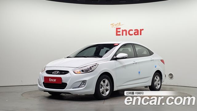 Hyundai Accent 2014 — photo 1