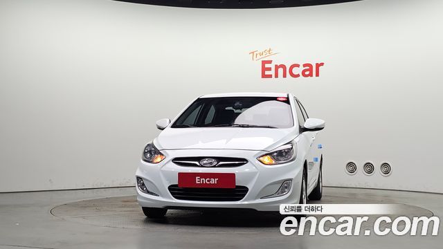 Hyundai Accent 2014 — photo 3