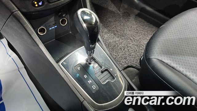 Hyundai Accent 2014 — photo 12