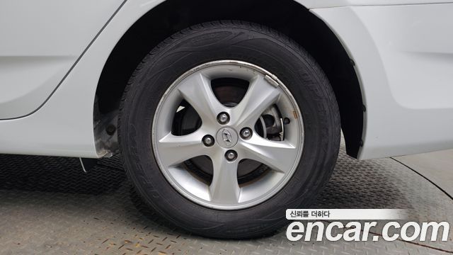 Hyundai Accent 2014 — photo 7