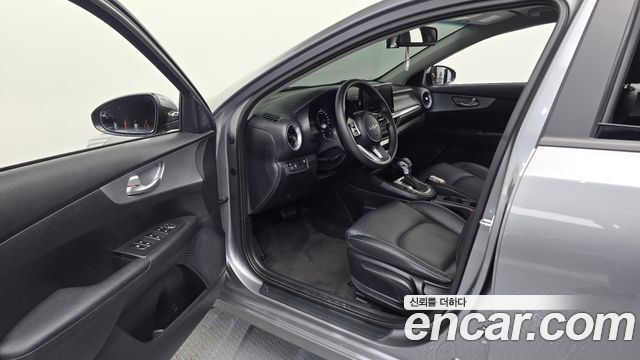 Kia K3 2024 — photo 10