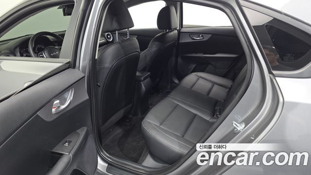 Kia K3 2024 — photo 11