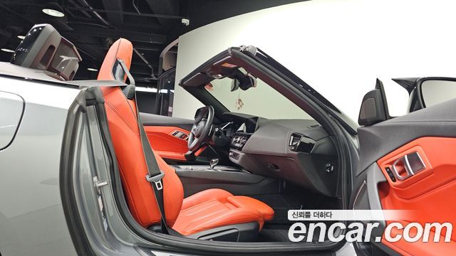 BMW Z4 2024 — photo 17