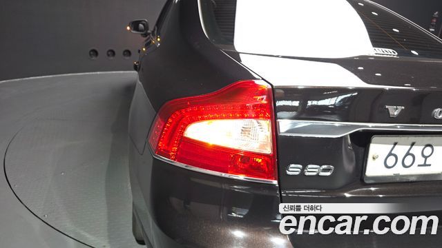 Volvo S80 2015 — photo 9
