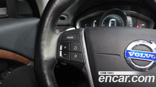 Volvo S80 2015 — photo 28