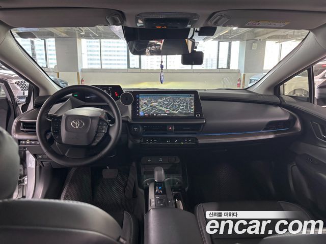 Toyota Prius 2024 — photo 6