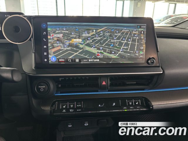 Toyota Prius 2024 — photo 8