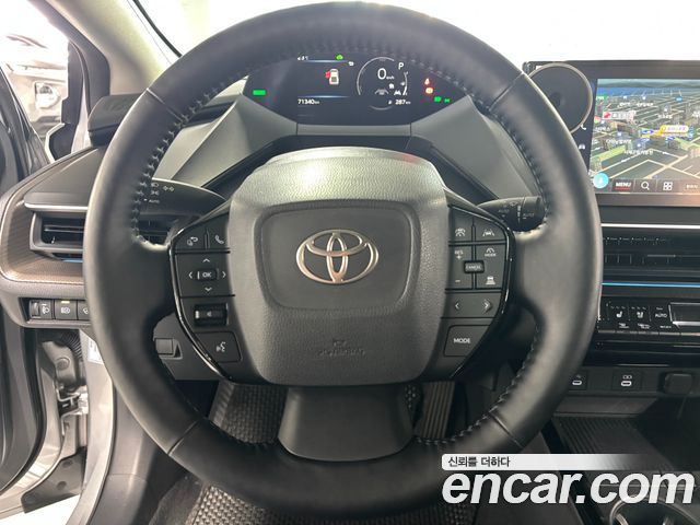 Toyota Prius 2024 — photo 12