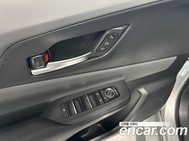 Toyota Prius 2024 — photo 14