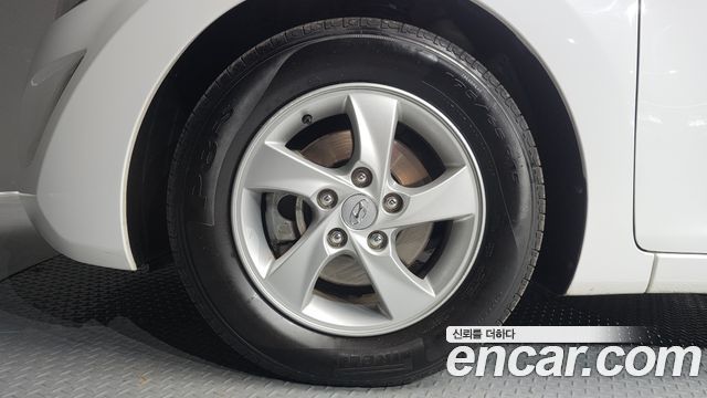 Hyundai AVANTE 2014 — photo 5