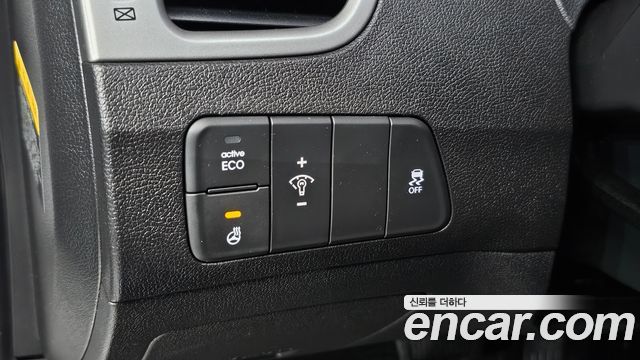 Hyundai AVANTE 2014 — photo 23