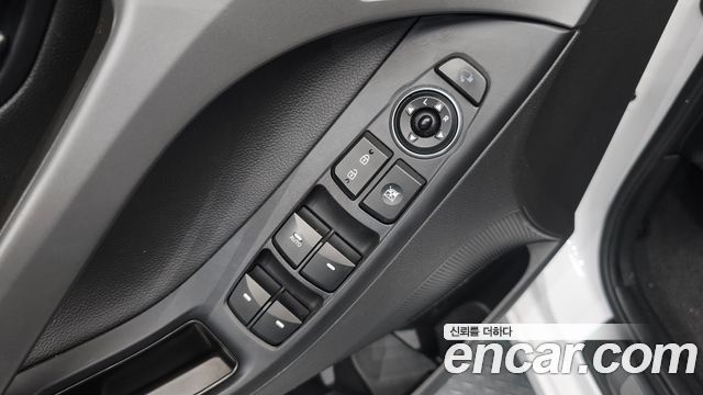 Hyundai AVANTE 2014 — photo 24