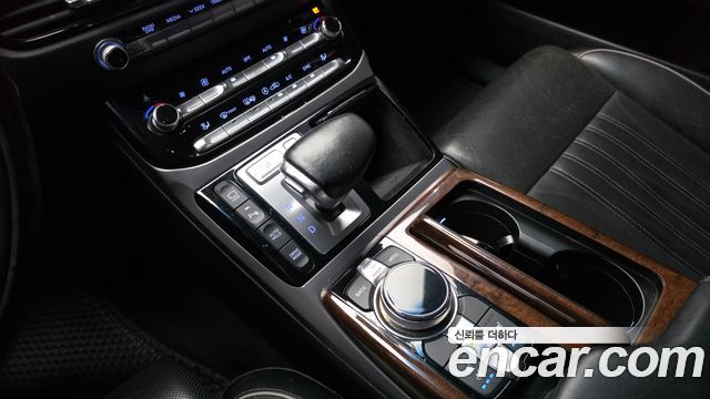 Genesis EQ900 2018 — photo 12
