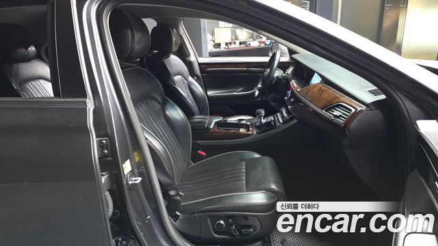 Genesis EQ900 2018 — photo 17