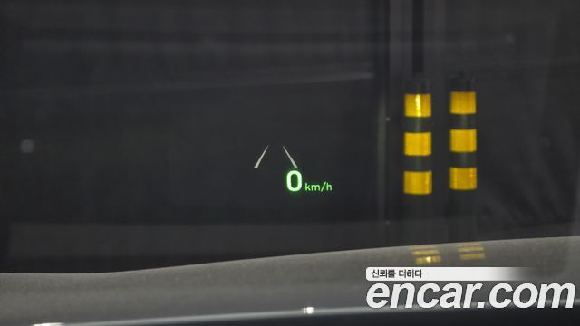 Genesis EQ900 2018 — photo 20