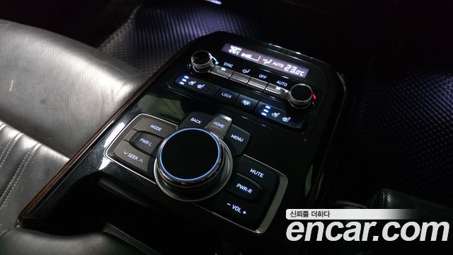 Genesis EQ900 2018 — photo 25