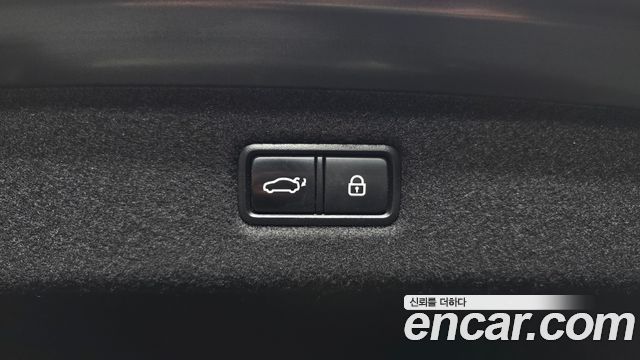 Genesis EQ900 2018 — photo 27