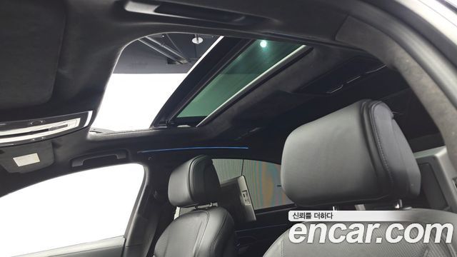 Audi A8 2021 — photo 26