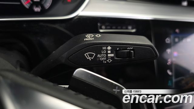Audi A8 2021 — photo 29
