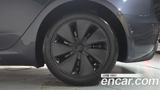 Tesla Model 3 2026 — photo 7