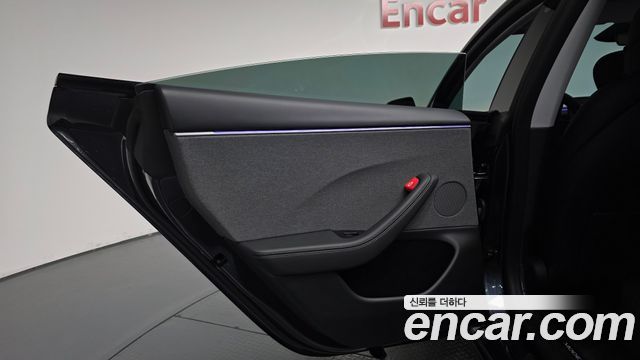 Tesla Model 3 2026 — photo 15
