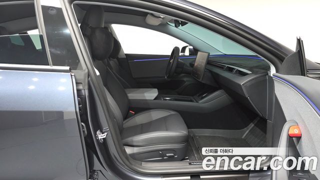 Tesla Model 3 2026 — photo 16