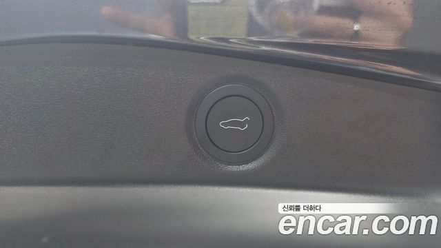 Tesla Model 3 2026 — photo 32