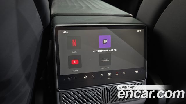 Tesla Model Y 2026 — photo 26