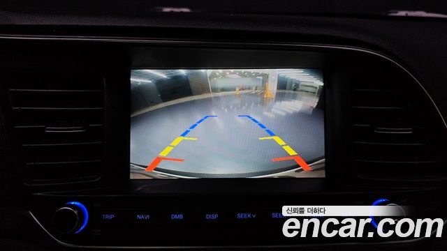 Hyundai AVANTE 2019 — photo 21