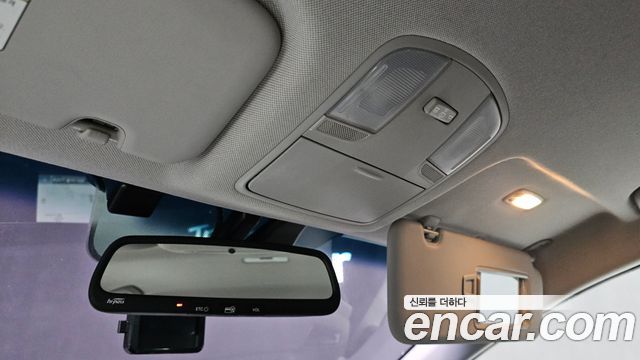 Hyundai AVANTE 2019 — photo 25