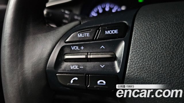 Hyundai AVANTE 2019 — photo 27