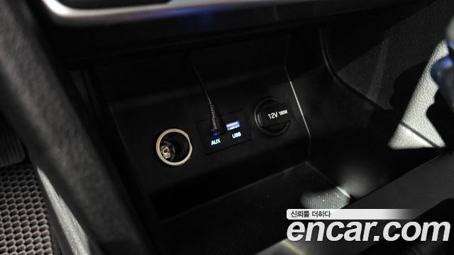 Hyundai AVANTE 2019 — photo 28