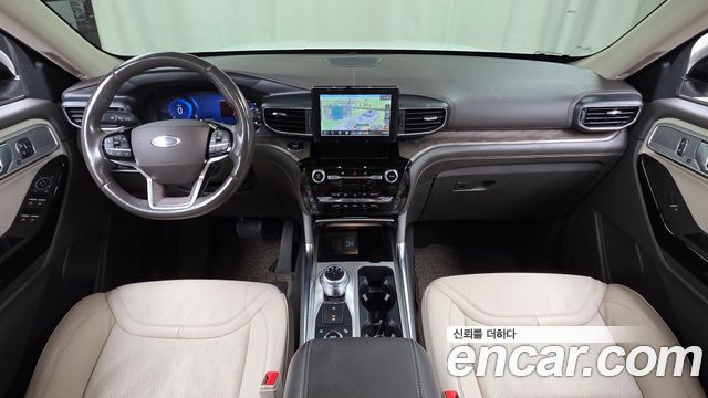 Ford Explorer 2022 — photo 10