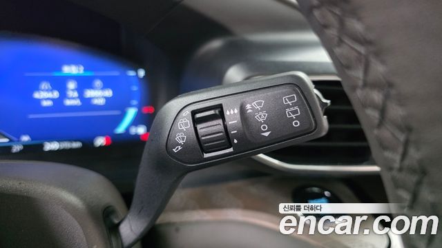 Ford Explorer 2022 — photo 25