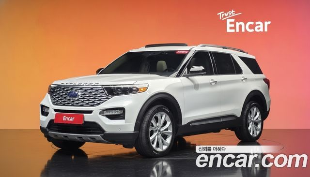 Ford Explorer 2022 — photo 1