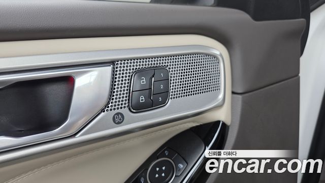 Ford Explorer 2022 — photo 28