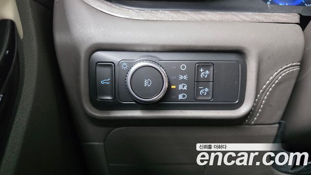 Ford Explorer 2022 — photo 33