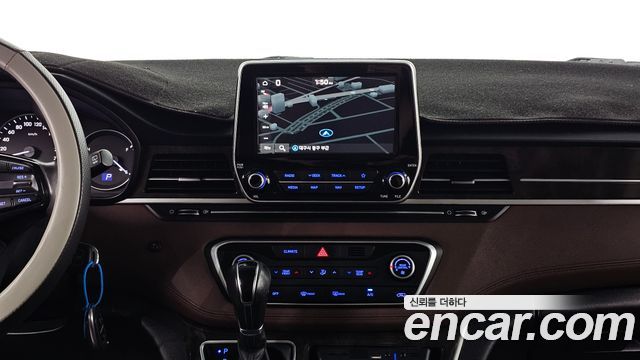 Hyundai Starex 2019 — photo 14