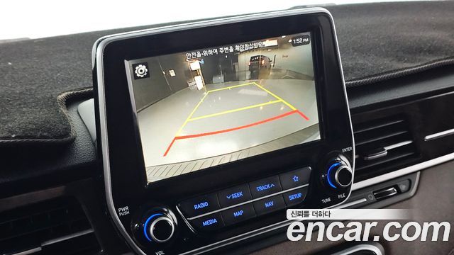 Hyundai Starex 2019 — photo 16
