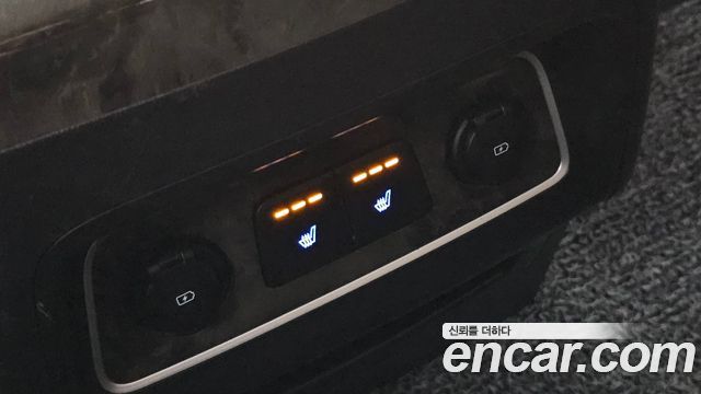 Hyundai Starex 2019 — photo 20
