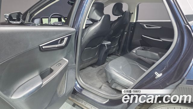 Kia EV6 2022 — photo 18
