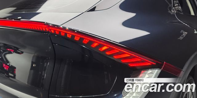Kia EV6 2022 — photo 9