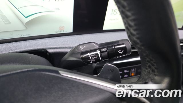 Kia EV6 2022 — photo 27