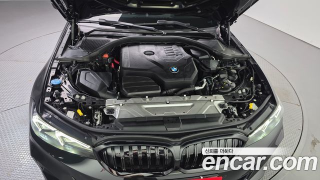 BMW 3-Series 2023 — photo 6